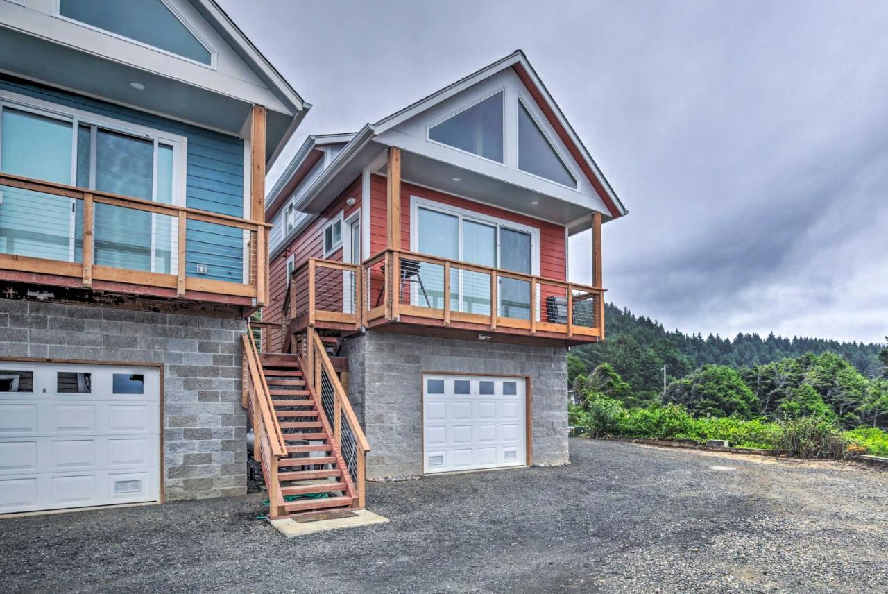 Ferienhaus Chic Beachfront Abode With Balcony And Access!
