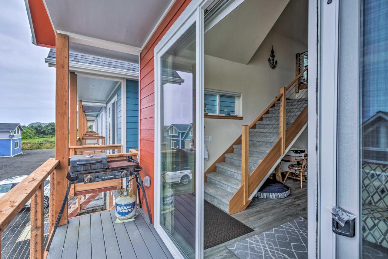 Chic Beachfront Abode With Balcony And Access! * Yachats