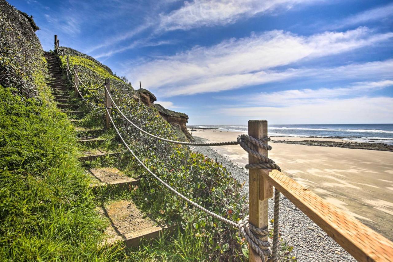 Chic Beachfront Abode With Balcony And Access! * Yachats