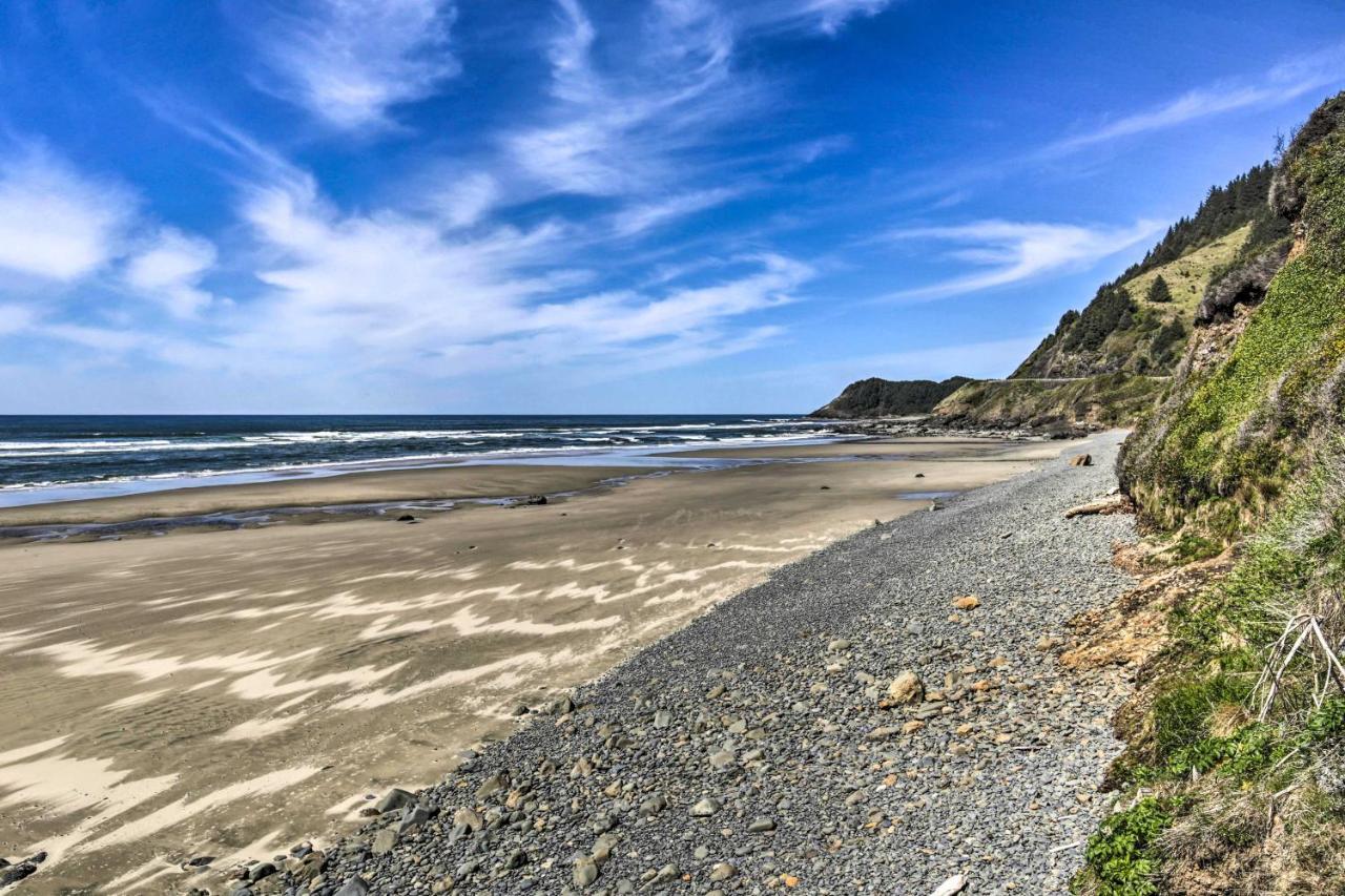 Ferienhaus Chic Beachfront Abode With Balcony And Access! Yachats